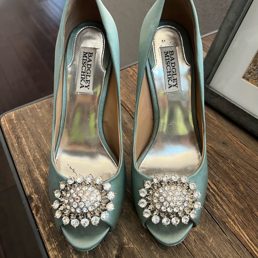Worn on my wedding day/night 1 time for few hours. Satin can be dyed new color.